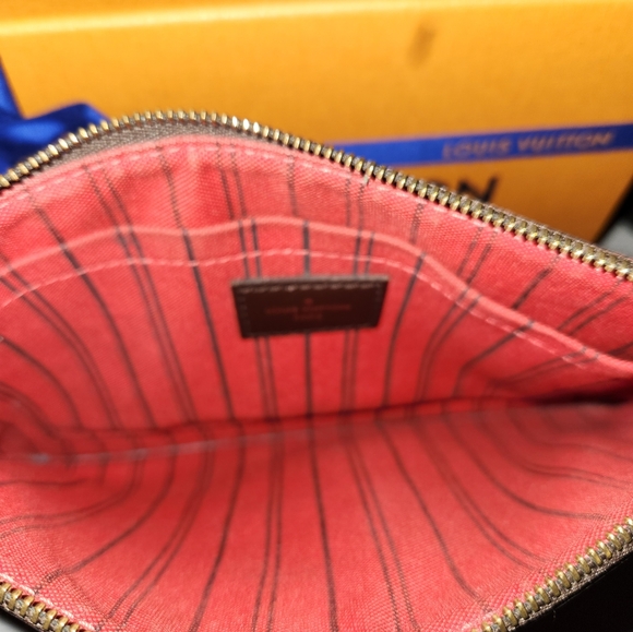 LOUIS-VUITTON NEVERFULL WRISTLET - Picture 8 of 10